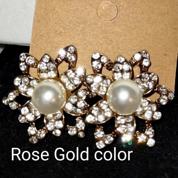 Rose Gold Pltd Pearl & Crystal Earrings - Picture 4 of 13